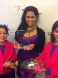 Mom Entrepreneur of the Year award goes to Elayna Fernandez - The Positive MOM