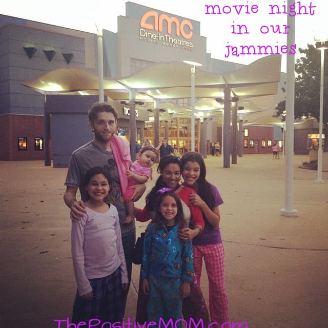 Fernandez Bare Family movie night in jammies HTTYD2