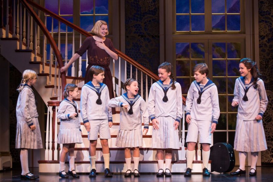 Maria and the Von Trapp kids learning Do - Re - Mi ~ The Sound Of Music