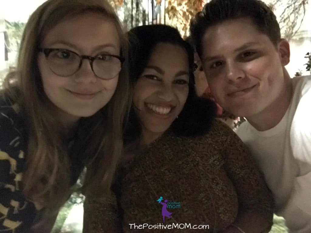 bebe-wood-matt-shively-selfie-the-real-oneals
