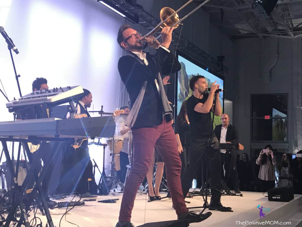 JenCarlos Canela - Positive Impact Awards - Hispanicize 2017