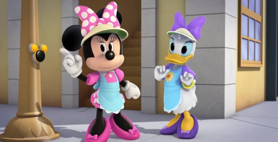Disney Junior presents Minnie Mouse and Daisy Duck on Minnie's Helping Hearts on Disney DVD - giveaway