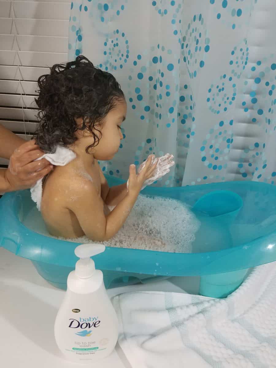 Baby Dove mom bath time