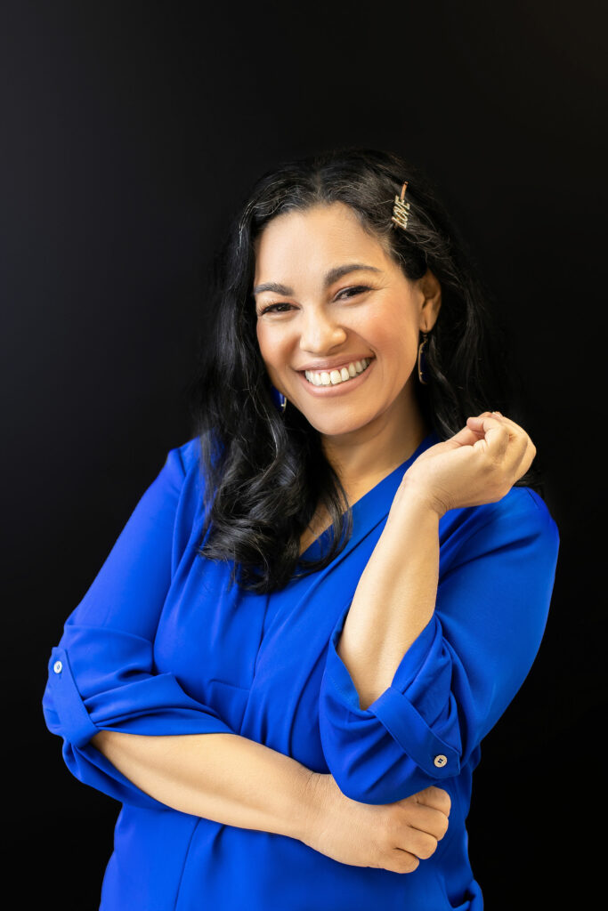 Elayna Fernandez ~ Founder of the Positive MOM - Latina Speaker and Influencer, mom entrepreneur, bestselling author, award winning storyteller